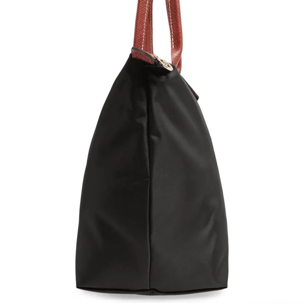 Large Longchamp Le Pliage Tote in Black - Picture 4 of 11